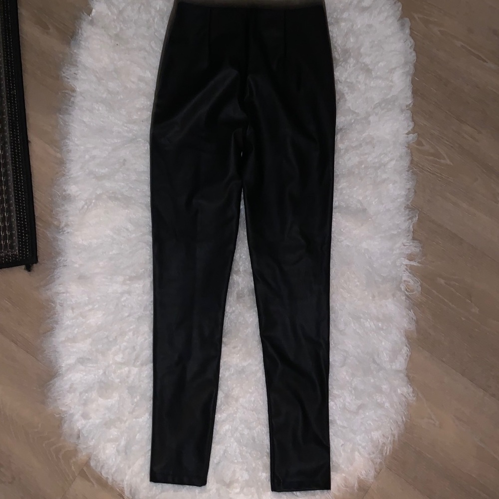 🆕 NWOT faux leather pants - Picture 3 of 5